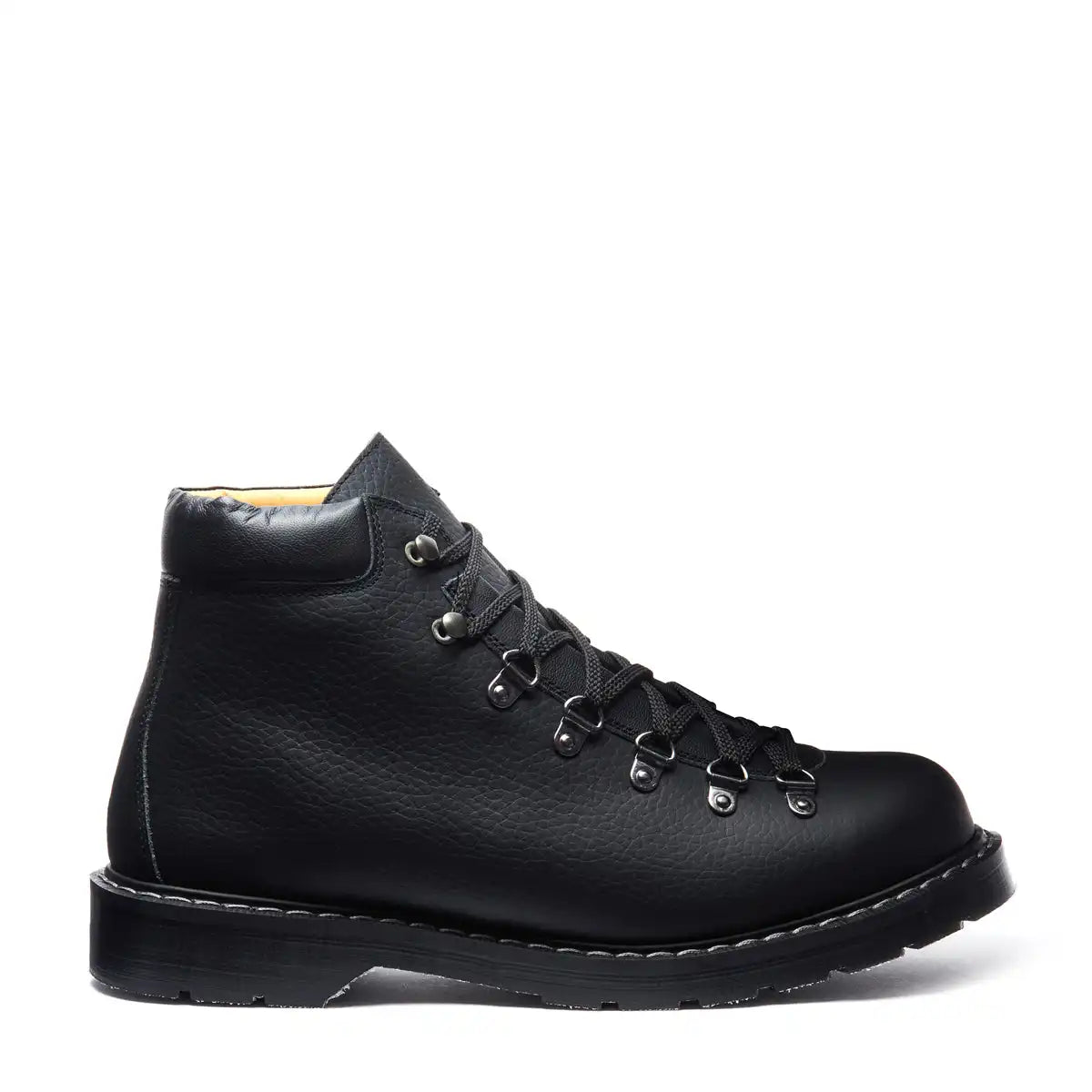 Black Greasy Grain Urban Hiker